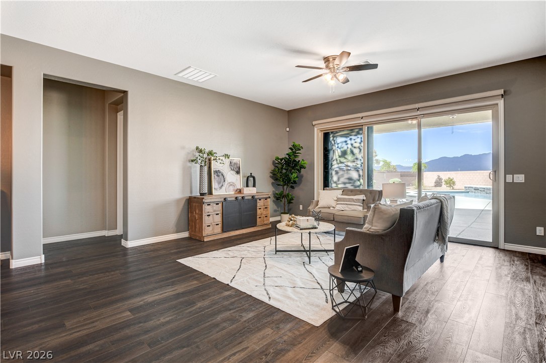 6390 Painted Creek Street Las Vegas NV 89149