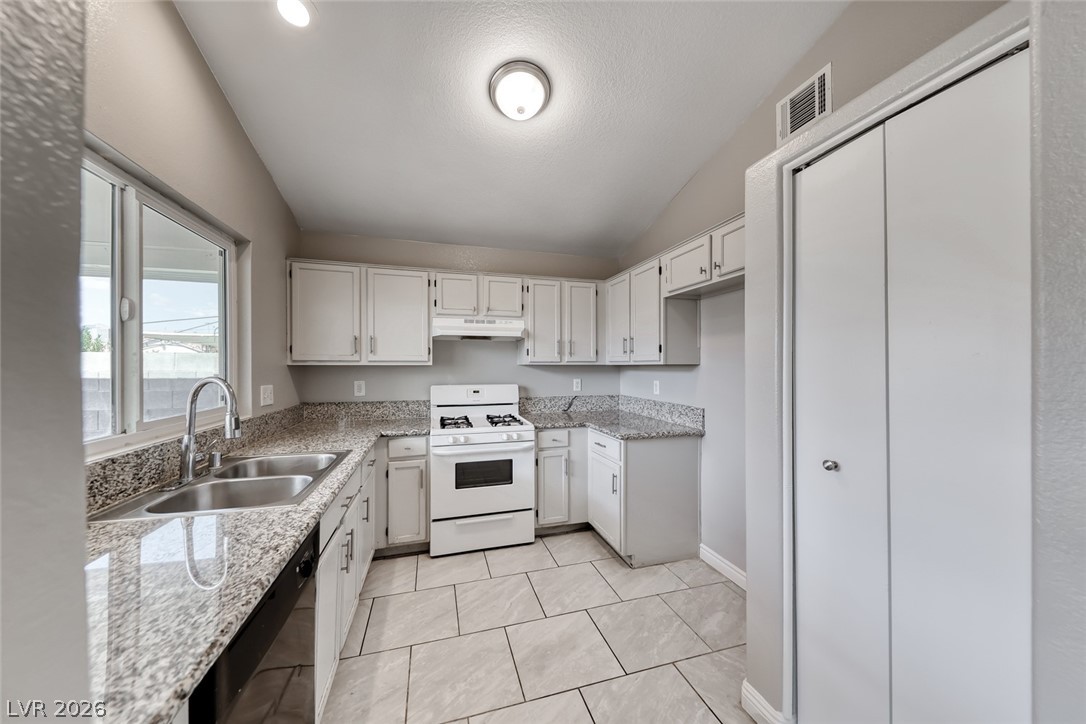 4669 Spitfire Street Las Vegas NV 89115