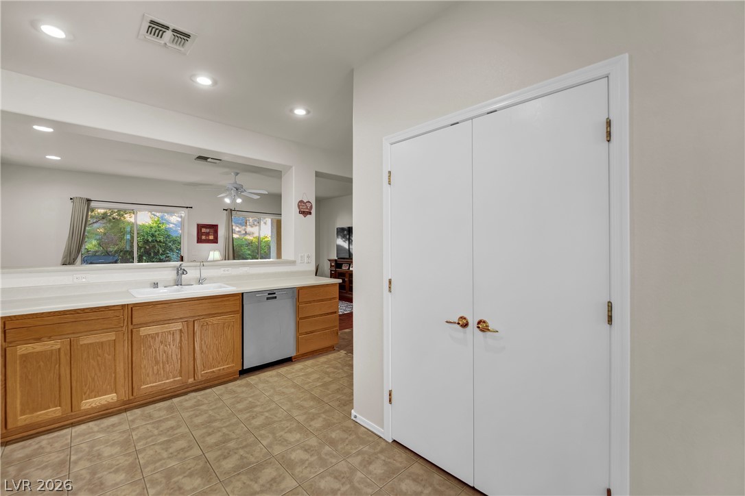 2832 Goldcreek Street Henderson NV 89052
