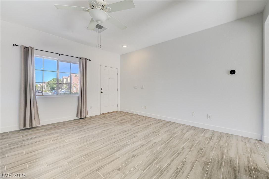 7439 Mariposa Grove Street Las Vegas NV 89139
