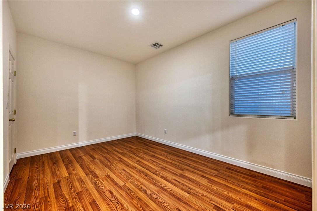 9609 Rolling Thunder Avenue Las Vegas NV 89148