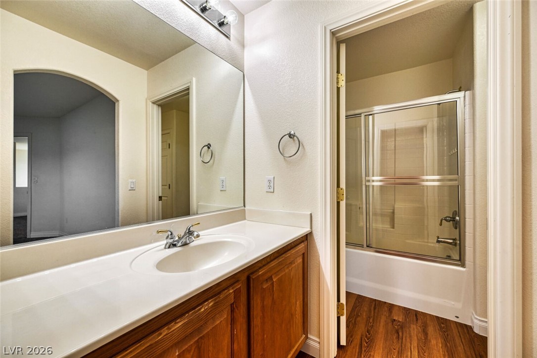 9609 Rolling Thunder Avenue Las Vegas NV 89148