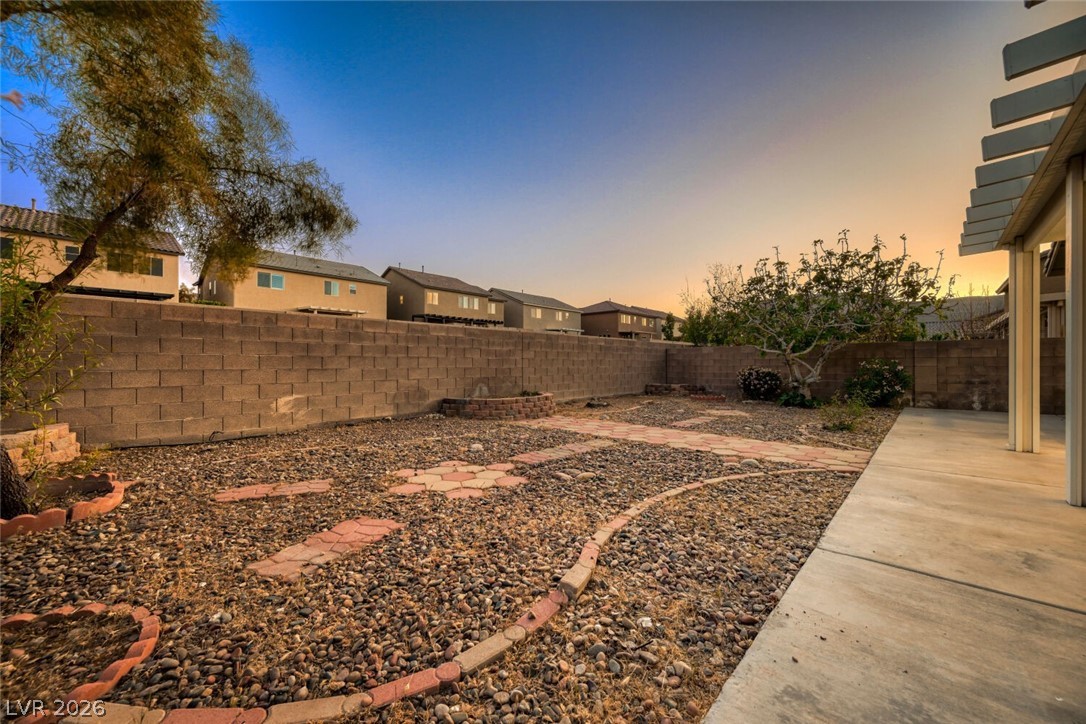 9609 Rolling Thunder Avenue Las Vegas NV 89148