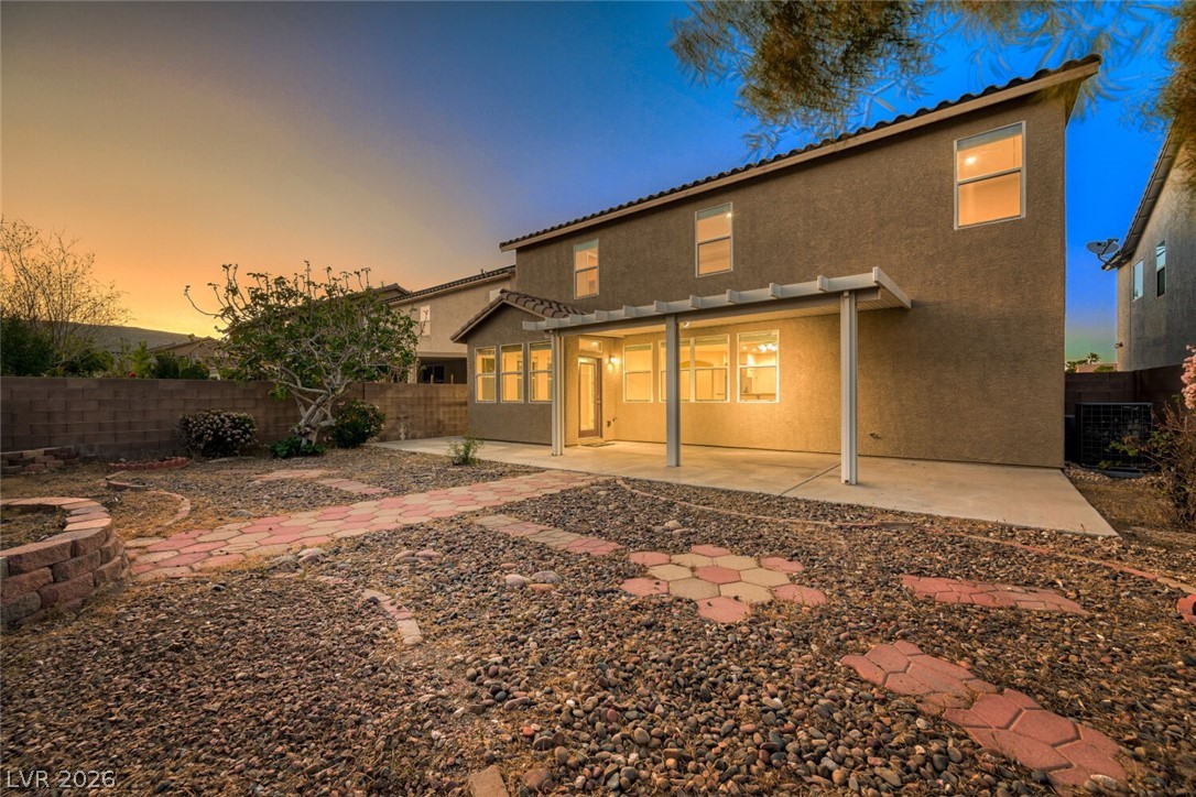 9609 Rolling Thunder Avenue Las Vegas NV 89148