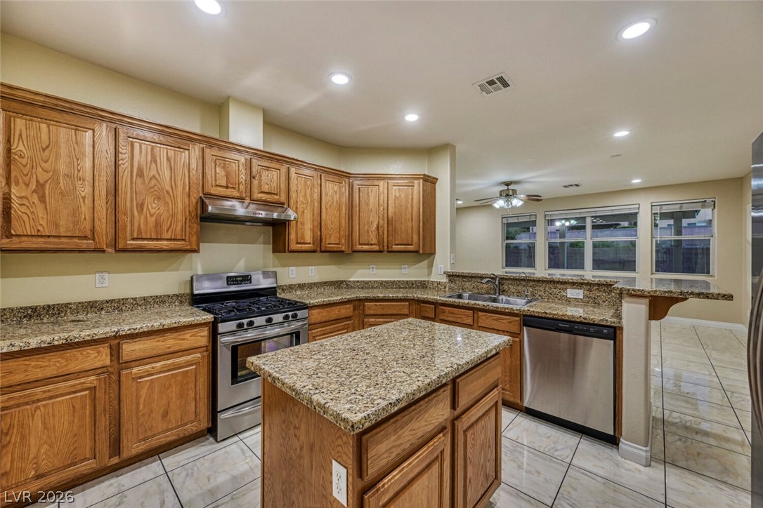 9609 Rolling Thunder Avenue Las Vegas NV 89148