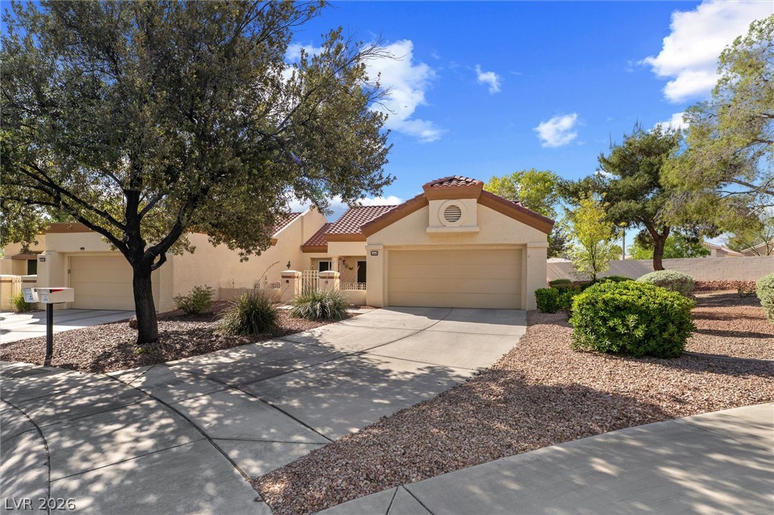 2400 Dove Valley Court Las Vegas NV 89134