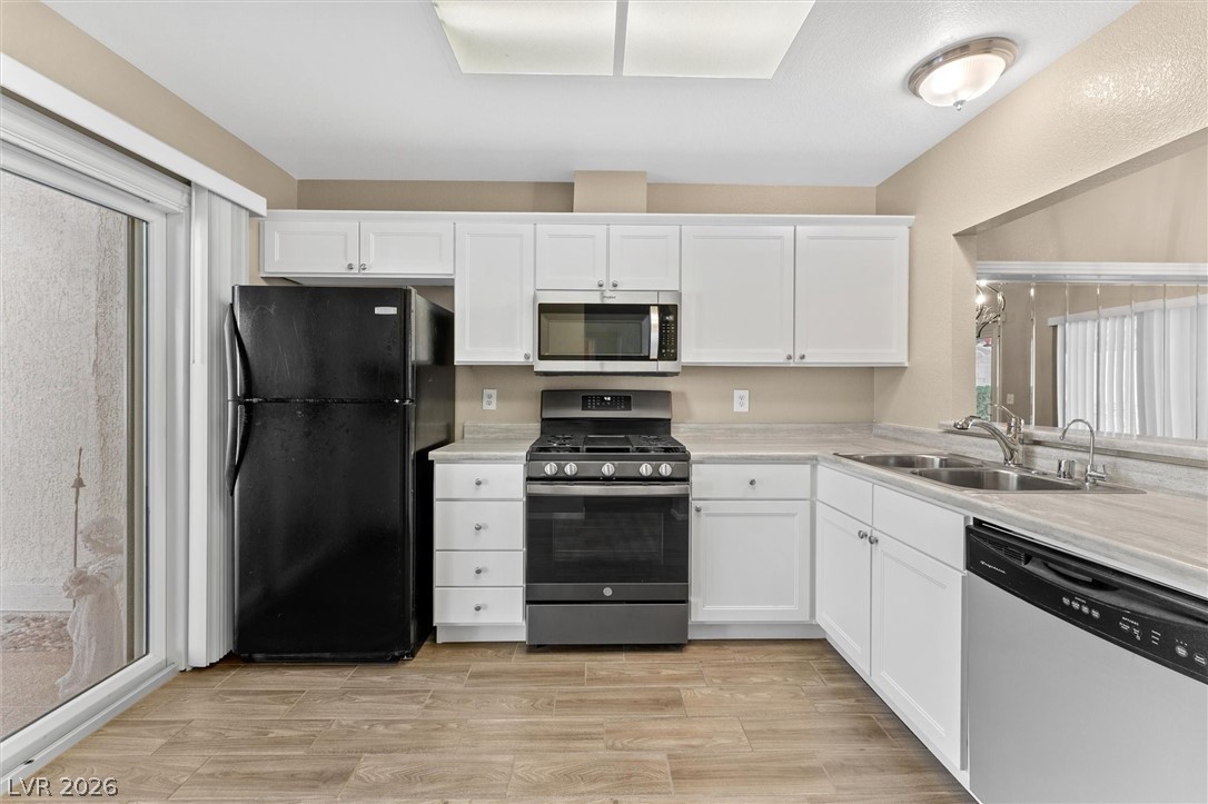 2400 Dove Valley Court Las Vegas NV 89134