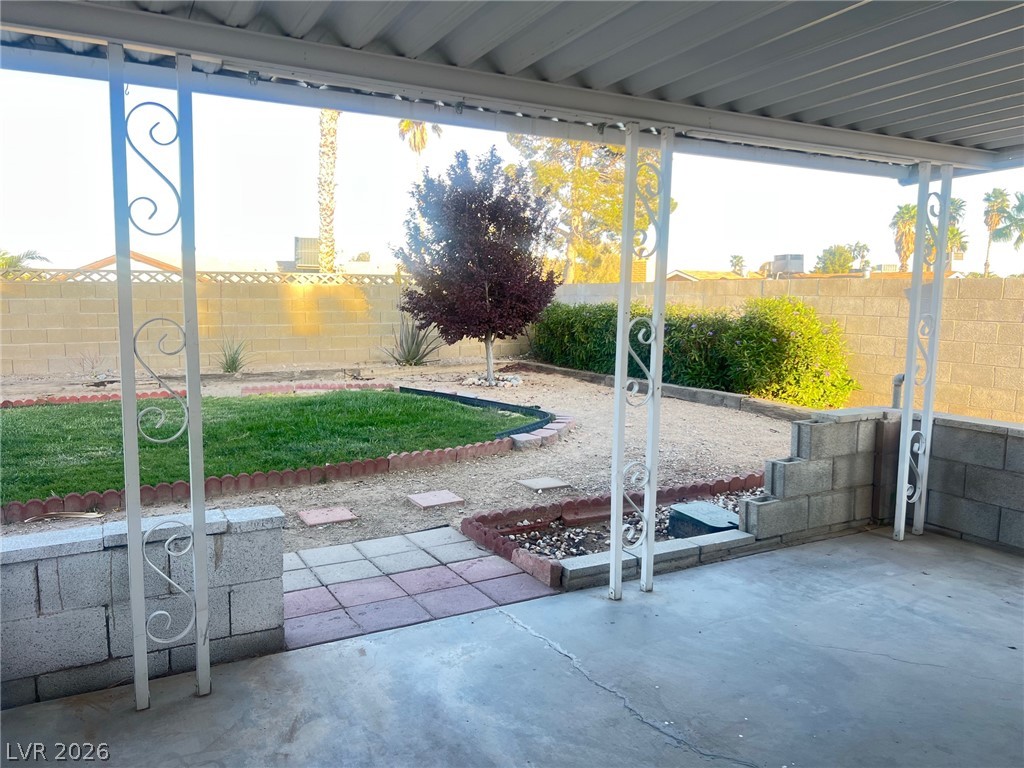 4194 Greenpoint Street Las Vegas NV 89147