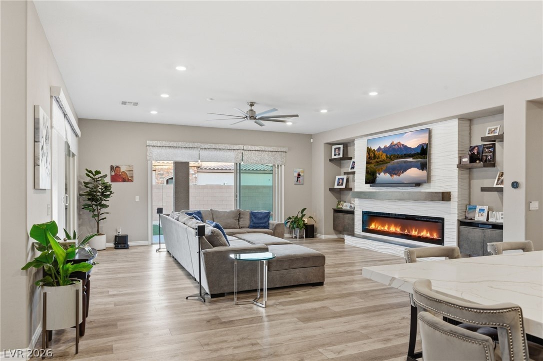 7418 Apple Bluff Avenue Las Vegas NV 89178
