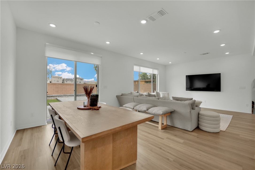 10327 Dallington Street Las Vegas NV 89141