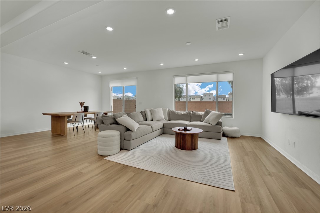 10327 Dallington Street Las Vegas NV 89141