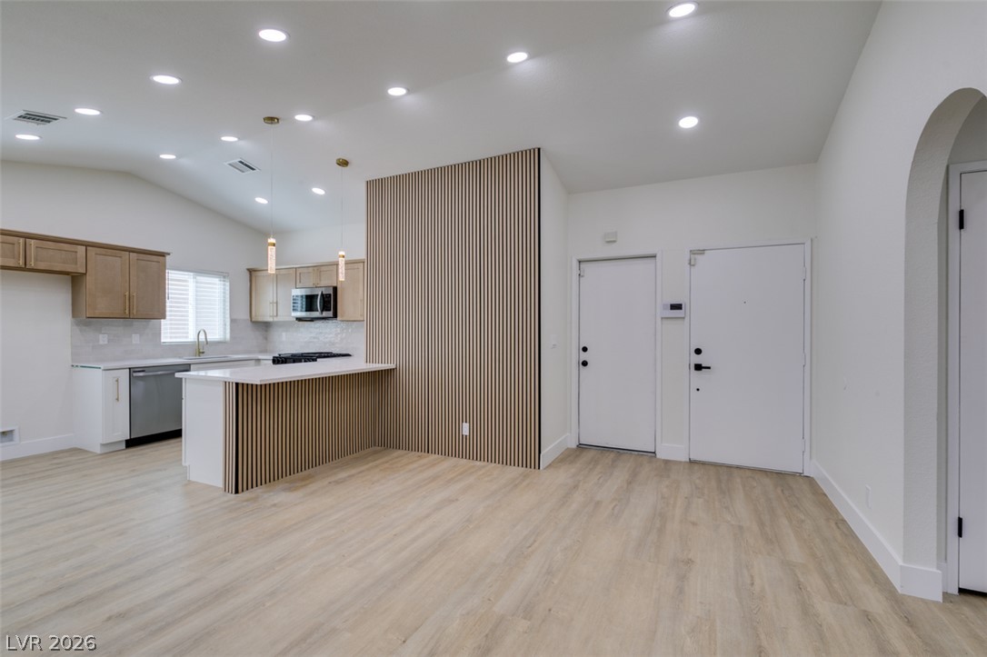 5574 Ballinger Drive Las Vegas NV 89142