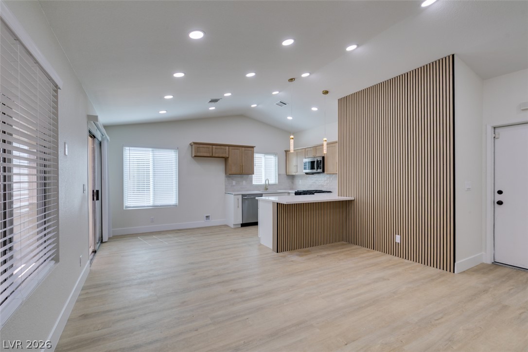 5574 Ballinger Drive Las Vegas NV 89142