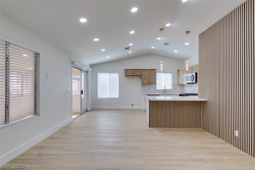 5574 Ballinger Drive Las Vegas NV 89142