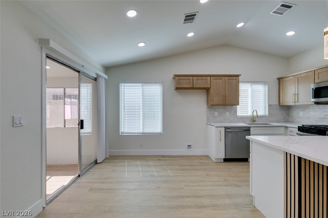 5574 Ballinger Drive Las Vegas NV 89142