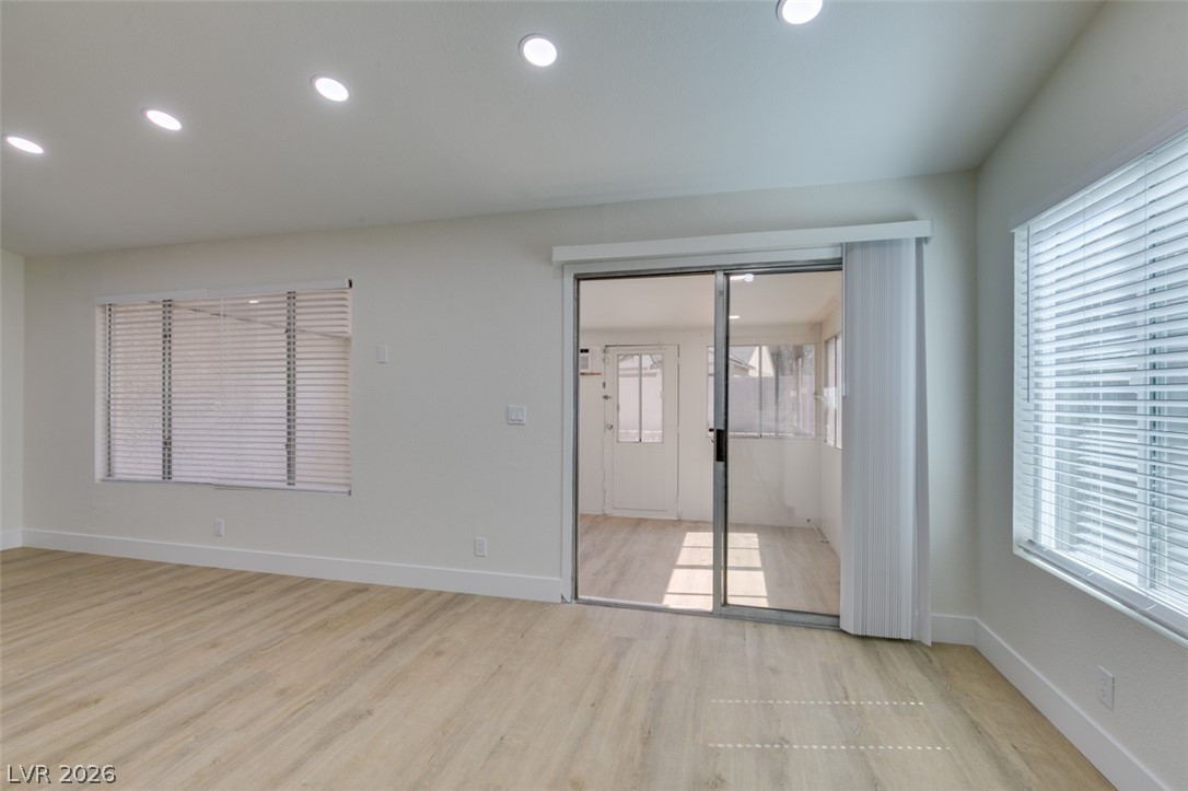 5574 Ballinger Drive Las Vegas NV 89142