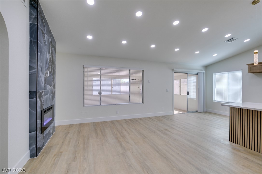 5574 Ballinger Drive Las Vegas NV 89142