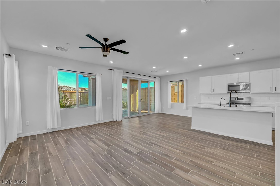 2408 Switchback Valley Street Las Vegas NV 89138