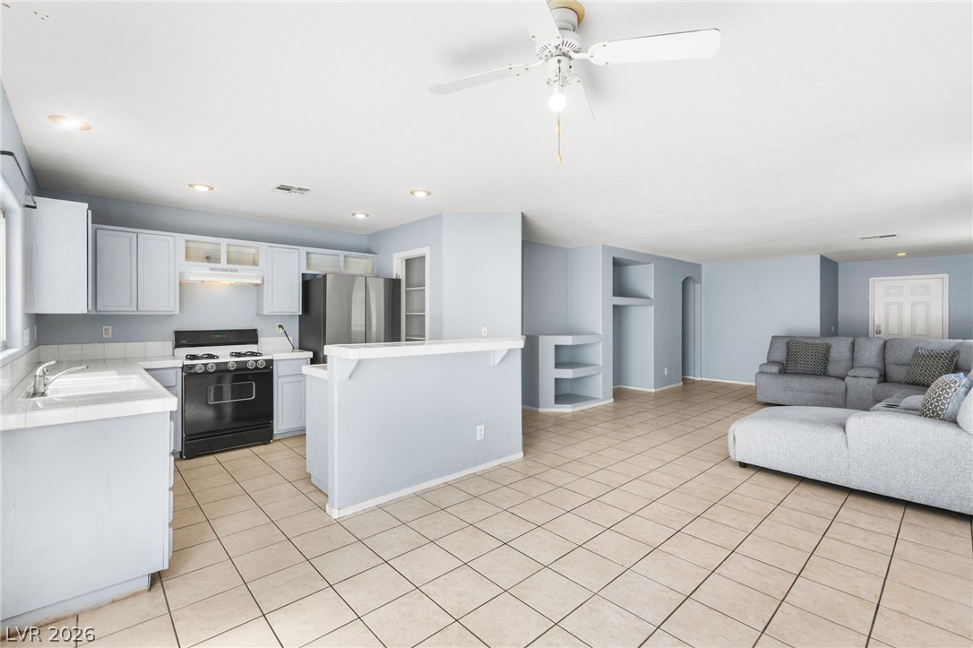8117 Lilac Harbor Court Las Vegas NV 89143