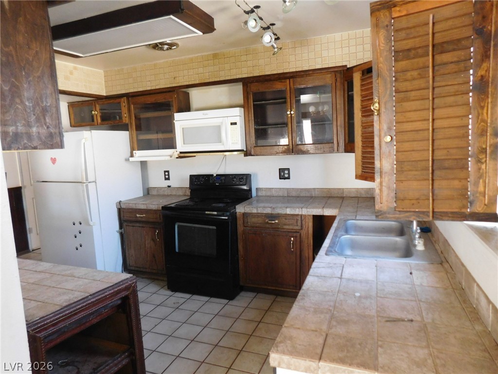 7105 Pinelake Road Las Vegas NV 89145