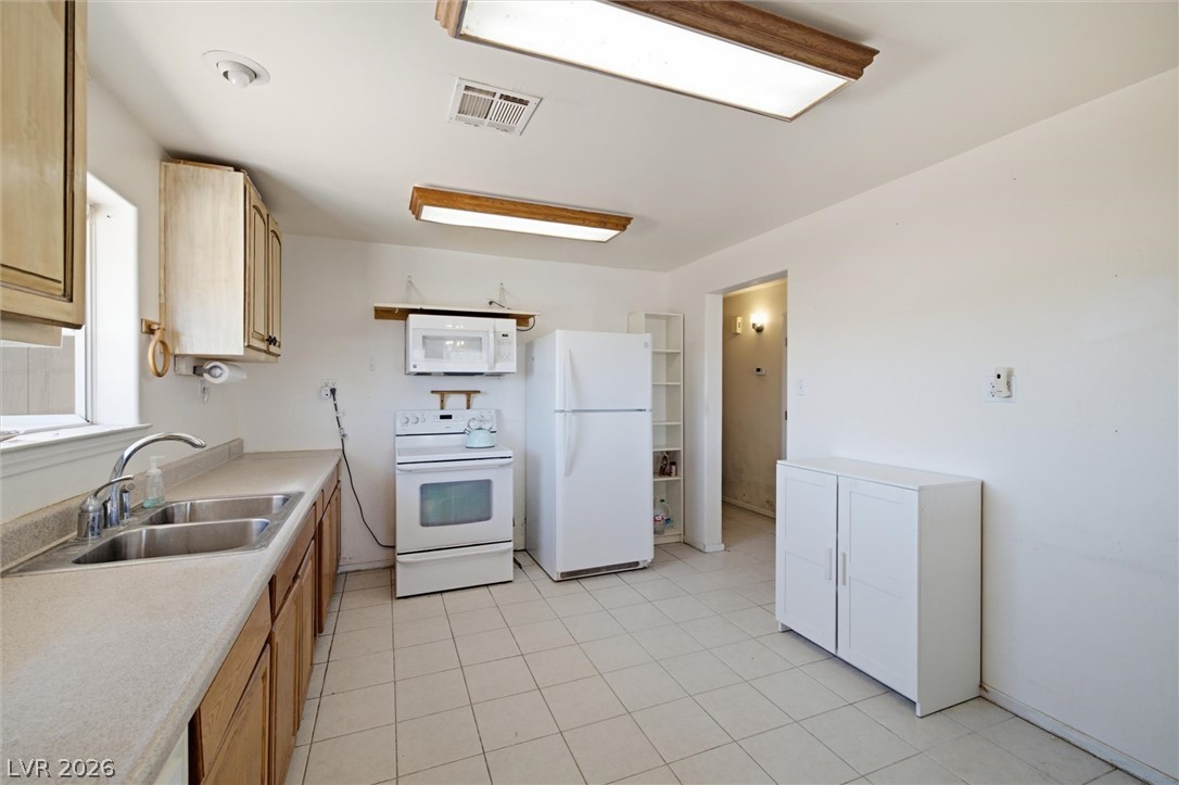 4991 East Cheyenne Way Pahrump NV 89061
