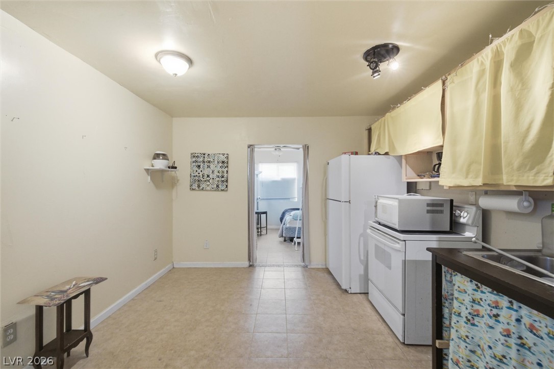 4991 East Cheyenne Way Pahrump NV 89061