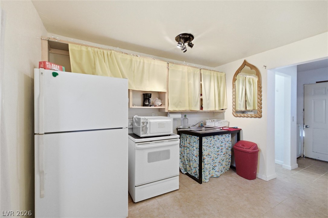4991 East Cheyenne Way Pahrump NV 89061
