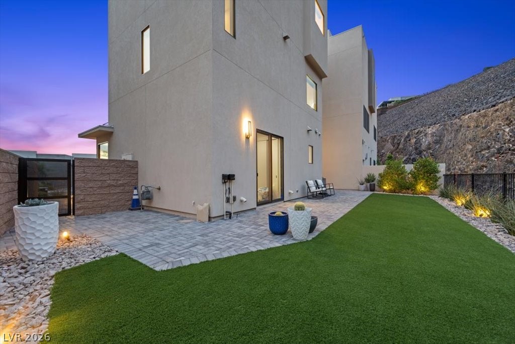 386 Solitude Peak Lane Henderson NV 89012