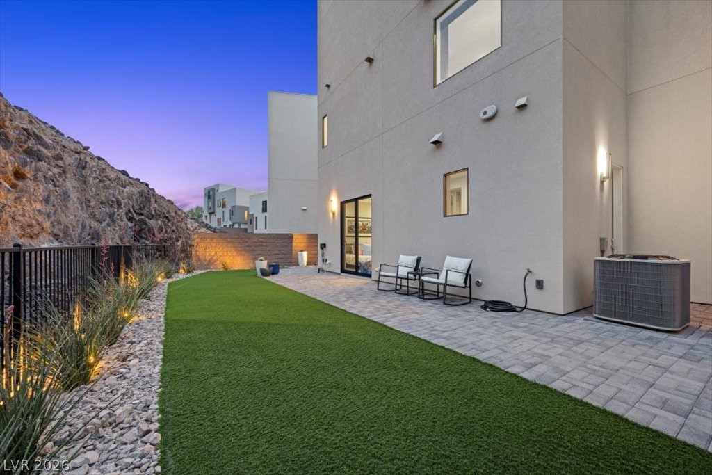 386 Solitude Peak Lane Henderson NV 89012