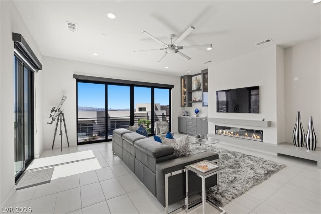 386 Solitude Peak Lane Henderson NV 89012