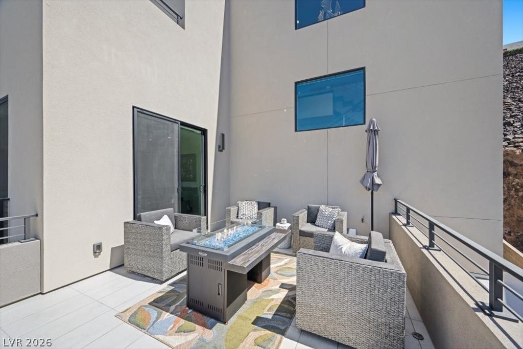 386 Solitude Peak Lane Henderson NV 89012