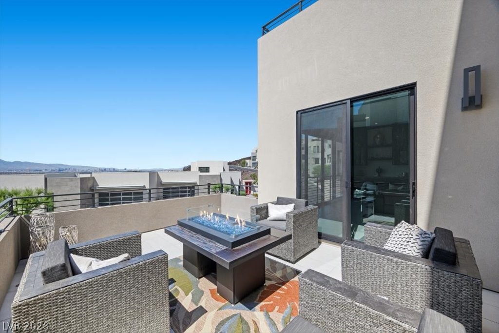 386 Solitude Peak Lane Henderson NV 89012