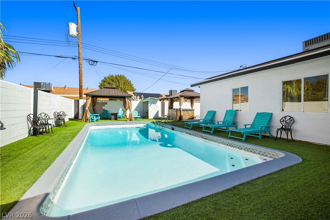 2013 Howard Avenue Las Vegas NV 89104