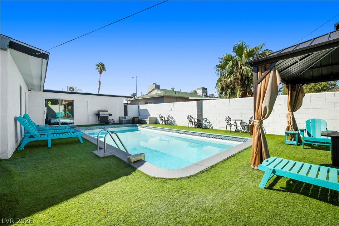 2013 Howard Avenue Las Vegas NV 89104