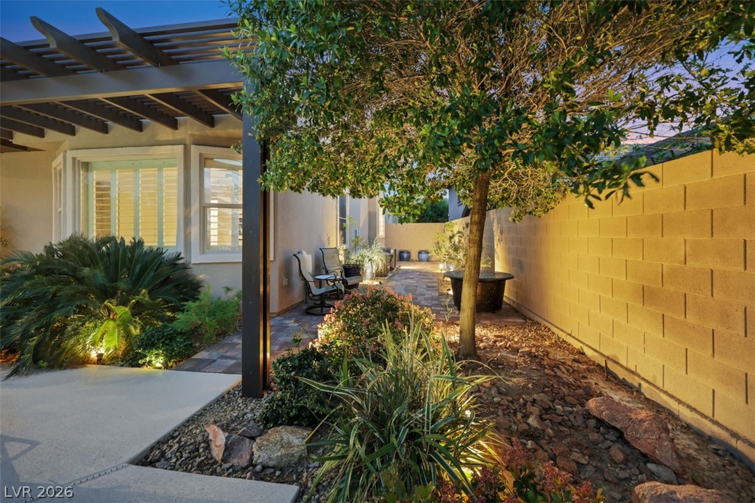 2172 Pont National Drive Henderson NV 89044