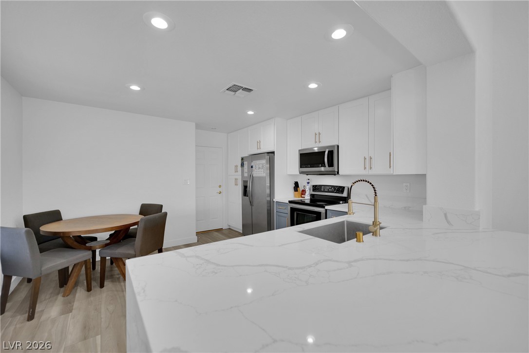 6940 Emerald Springs Lane Las Vegas NV 89113