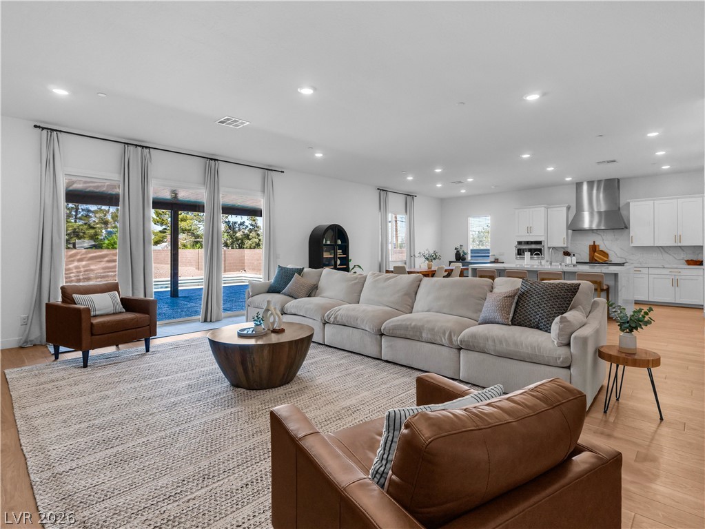 153 Montevallo Bend Street Henderson NV 89015