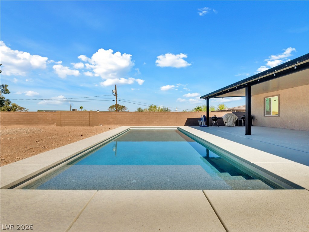153 Montevallo Bend Street Henderson NV 89015