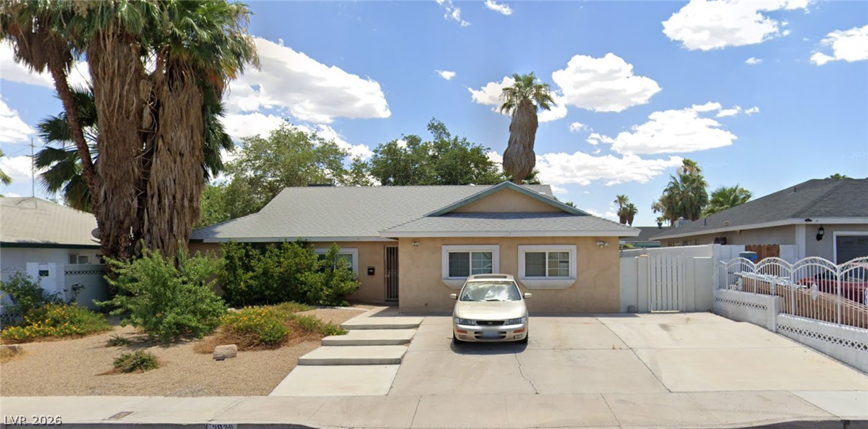 3939 Meadowglen Drive Las Vegas NV 89121
