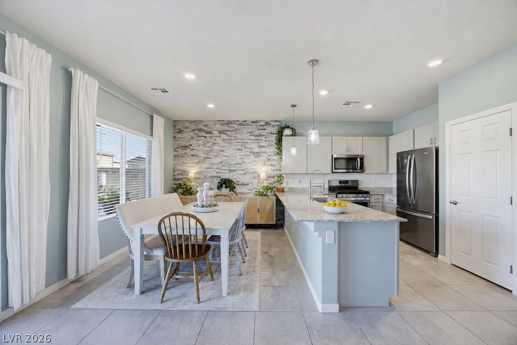 7314 Glimmer Point Street North Las Vegas NV 89084