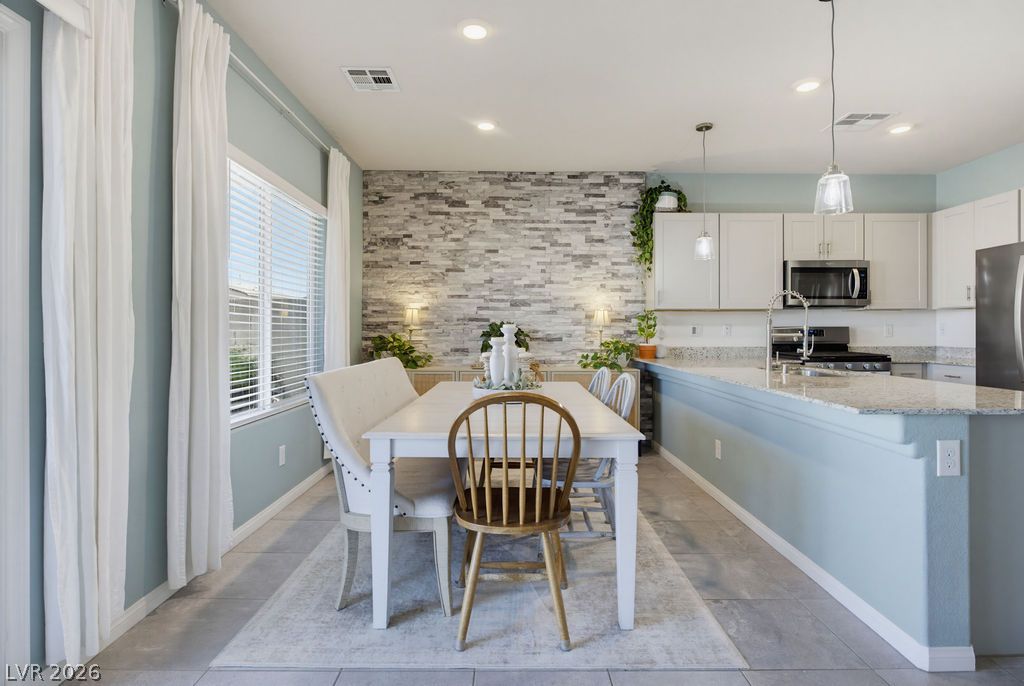 7314 Glimmer Point Street North Las Vegas NV 89084
