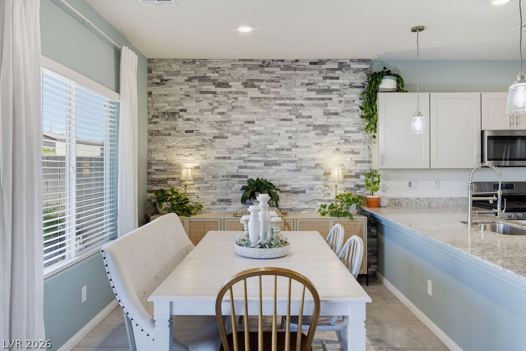 7314 Glimmer Point Street North Las Vegas NV 89084