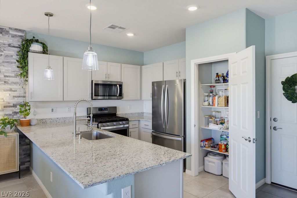 7314 Glimmer Point Street North Las Vegas NV 89084