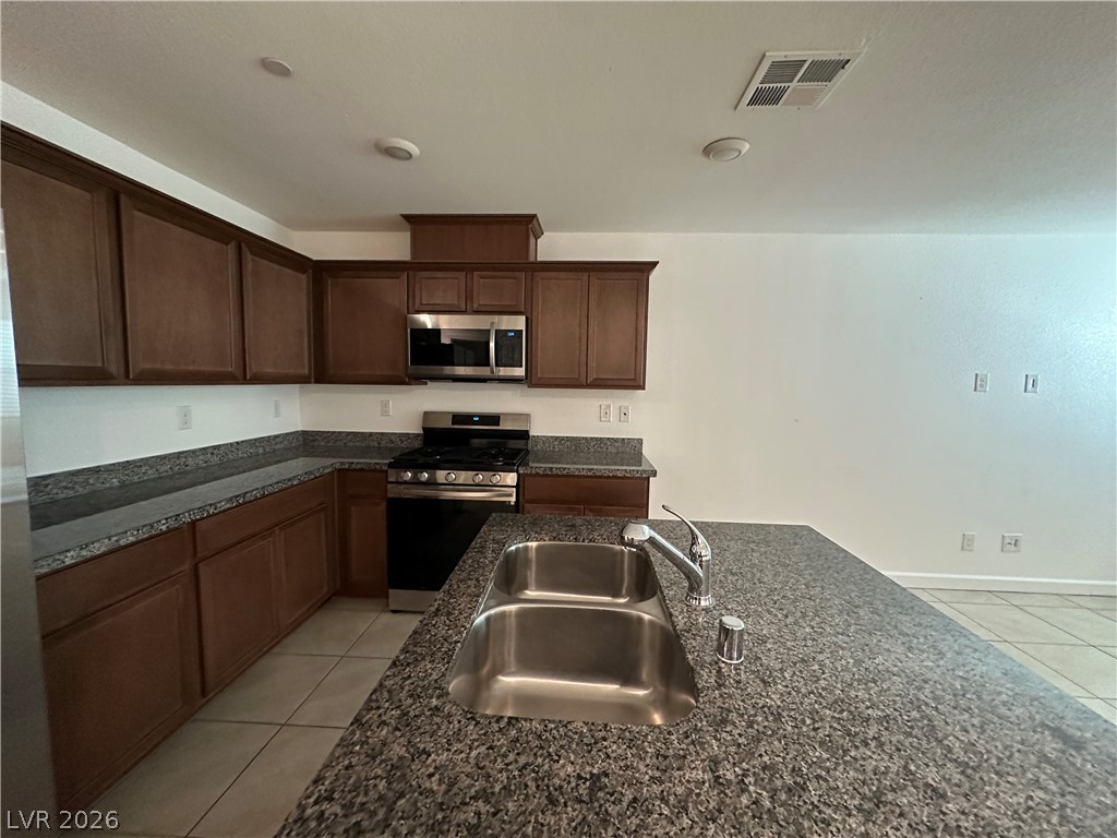 3638 Tripoli Cove Avenue Las Vegas NV 89106