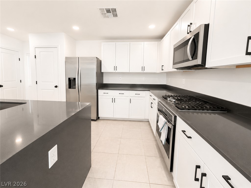 7623 Lush Oasis Avenue Las Vegas NV 89113