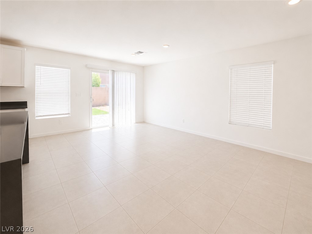 7623 Lush Oasis Avenue Las Vegas NV 89113