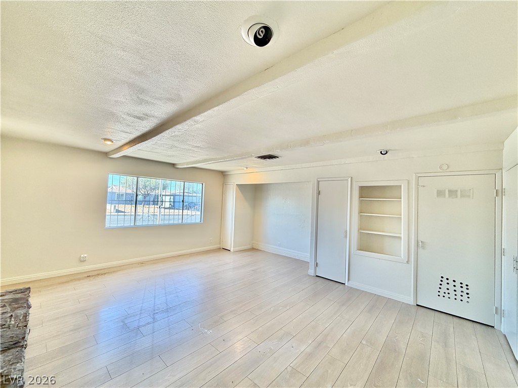 5213 Longridge Avenue Las Vegas NV 89146
