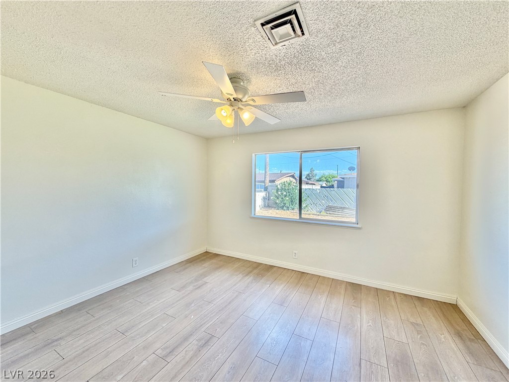 5213 Longridge Avenue Las Vegas NV 89146