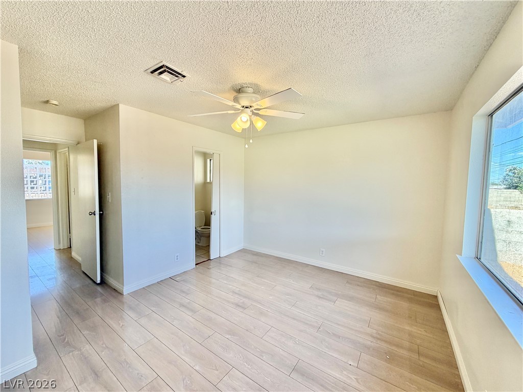5213 Longridge Avenue Las Vegas NV 89146