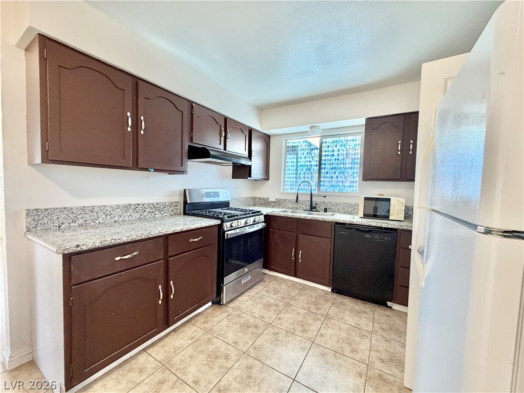 5213 Longridge Avenue Las Vegas NV 89146